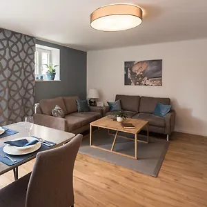 apartment-villa-leopoldskron.salzburghotels.net/